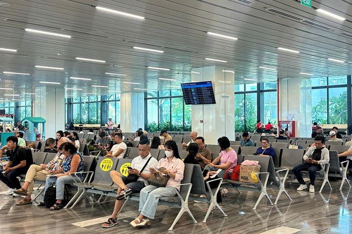 Dự kiến đón 125.000 khách mỗi ngày, sân bay Tân Sơn Nhất áp dụng nhận diện sinh trắc học - Báo Pháp Luật TP.HCM