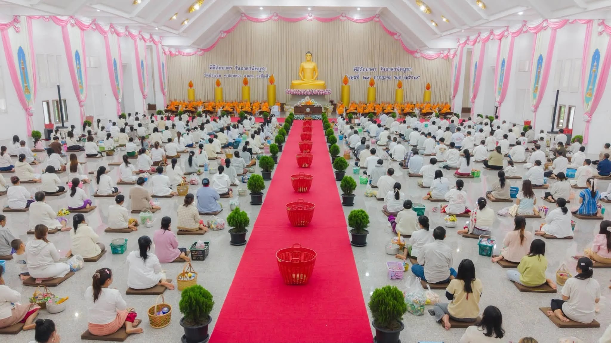 ภาพประกอบ วันอาสาฬหบูชา 2569 …. ฝนตกตั้งแต่เมื่อคืน เมื่อเช้าก็ตกหนักอีก…. คิดไปว่าศรัทธาบ้านขุนจะขึ้นวัดมาทำบุญกันยังไง…แต่ปรากฏว่า ฝนจะตกหนังยังไง ก็ไม่เป็นปัญหาอุปสรรคต่อศรัทธาความเชื่อมั