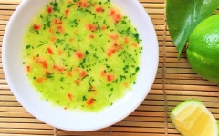 Cuối cùng, cho ớt bằm nhỏ vào là muối chanh ớt chấm gà luộc đã hoàn thành, giờ chỉ việc thưởng thức thôi! Cay cay, thơm thơm thật là hấp dẫn phải không nào. Cách làm muối chấm gà chanh ớt này làm vài lần là nhớ luôn không cần phải ghi chép gì đâu nè. Các bạn thử kết hợp với các loại thịt khác nhé, sẽ bất ngờ vì độ ngon món ăn đấy.