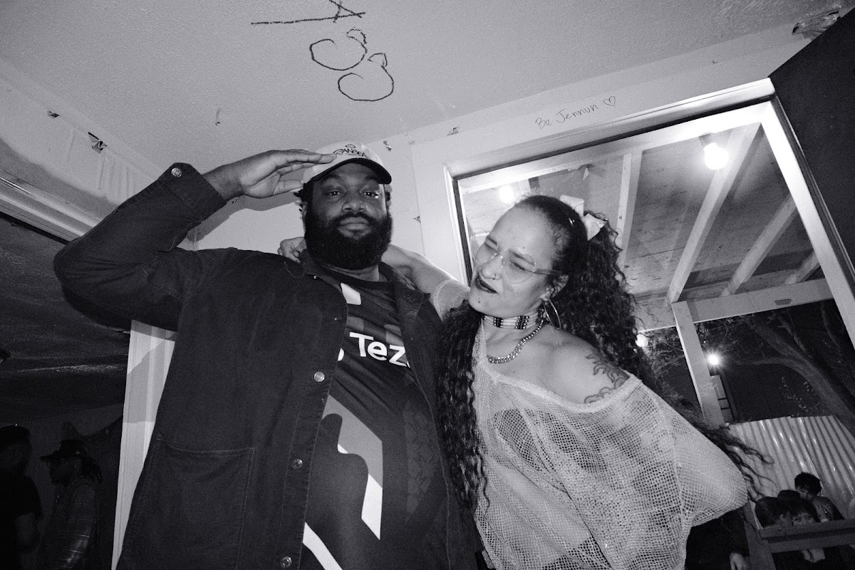 @tlau.photos_thelostandunfounds_2026-03-14_austin_last_night_noir_011