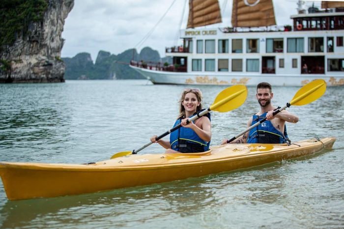 Hơn 91% khách đến vịnh Hạ Long là người nước ngoài - Tạp chí Tri thức