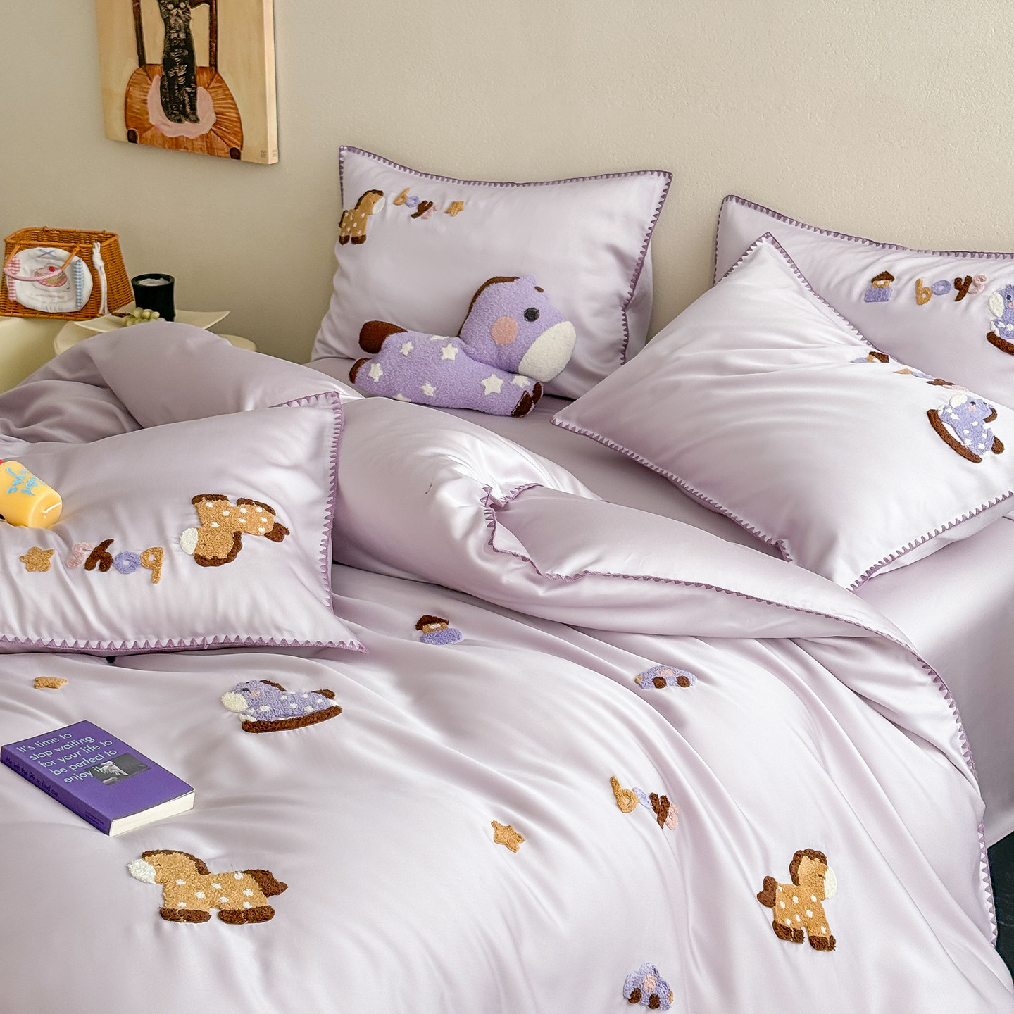 Lyocell bedding with embroidery, 100 thread count, summer