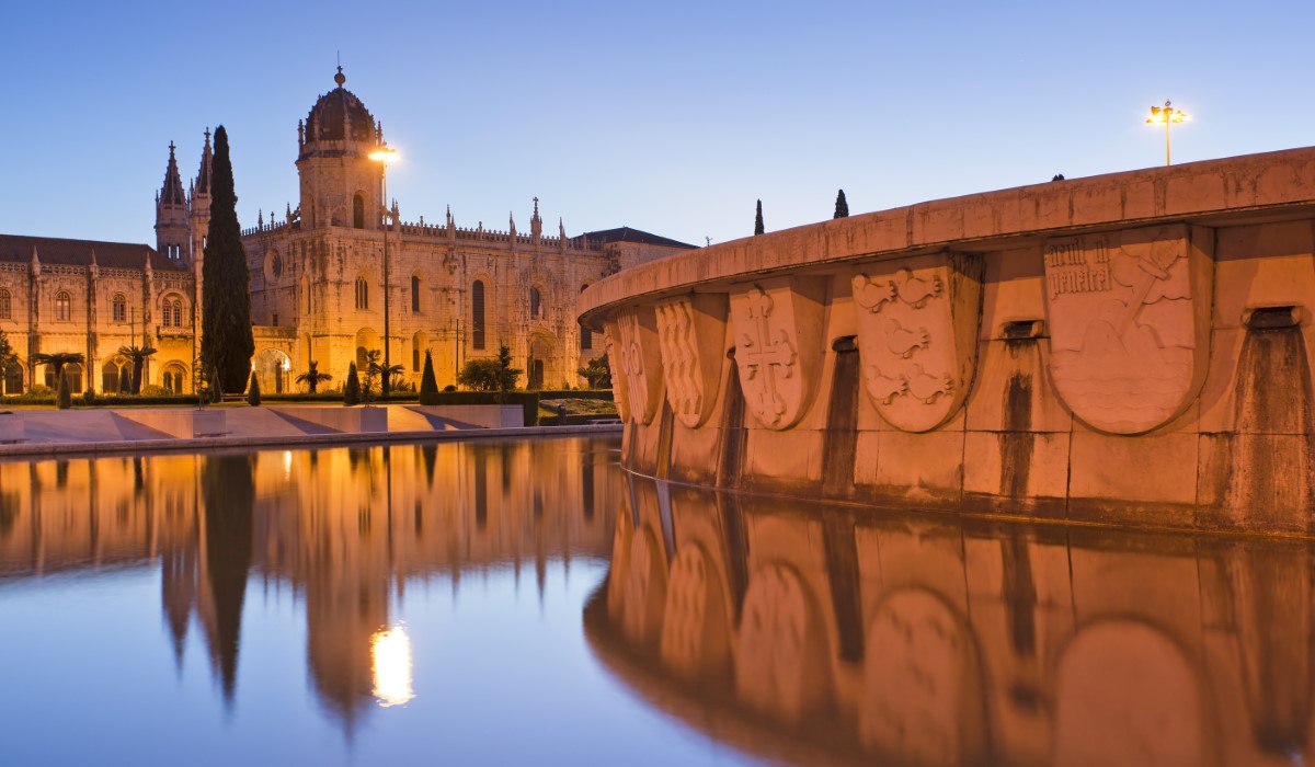 A Day in Lisbon: Monasteries and Miracles