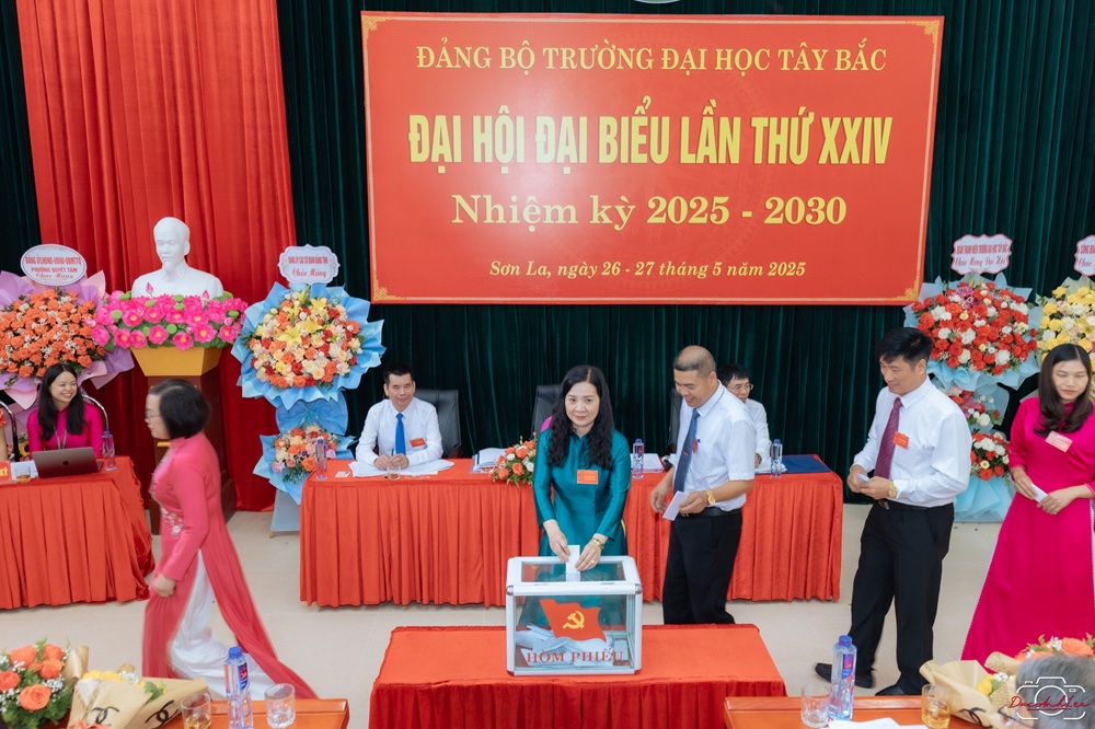 Đảng bộ Trường Đại học Tây Bắc tổ chức thành công Đại hội Đại biểu Đảng bộ Trường Đại học Tây Bắc lần thứ XXIV, nhiệm kỳ 2025 - 2030