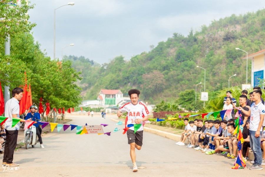 Hội Sinh viên tổ chức Giải chạy việt dã sinh viên TBU và trao chứng nhận “Sinh viên khỏe” năm học 2020 - 2021