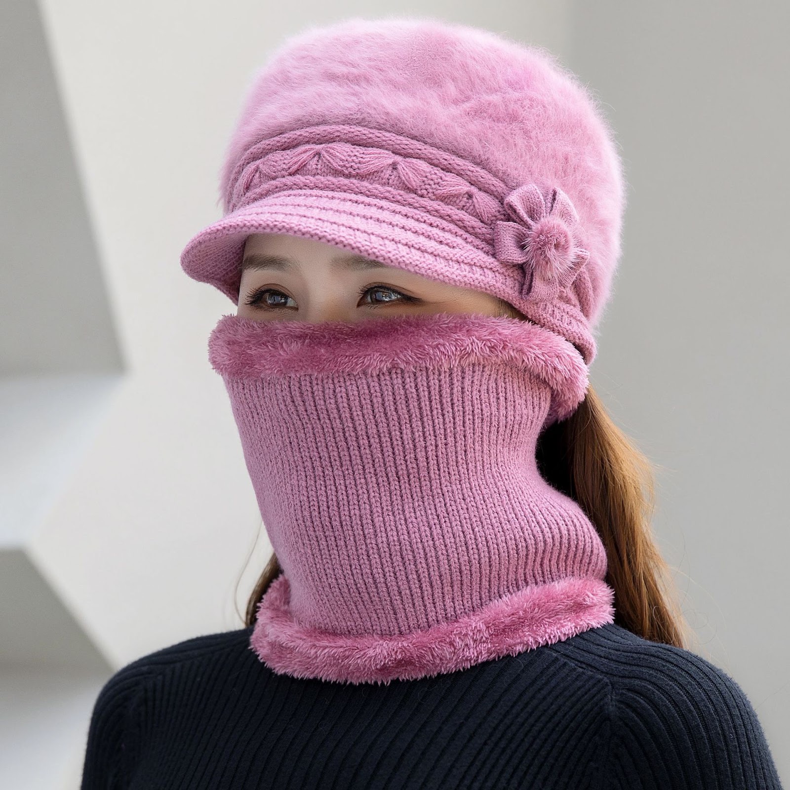Knitted hat and scarf set, warm