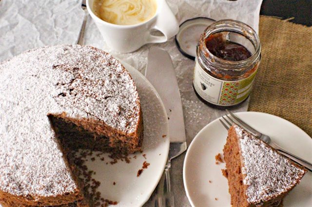 Bánh Chocolate Victoria Sponge Cake