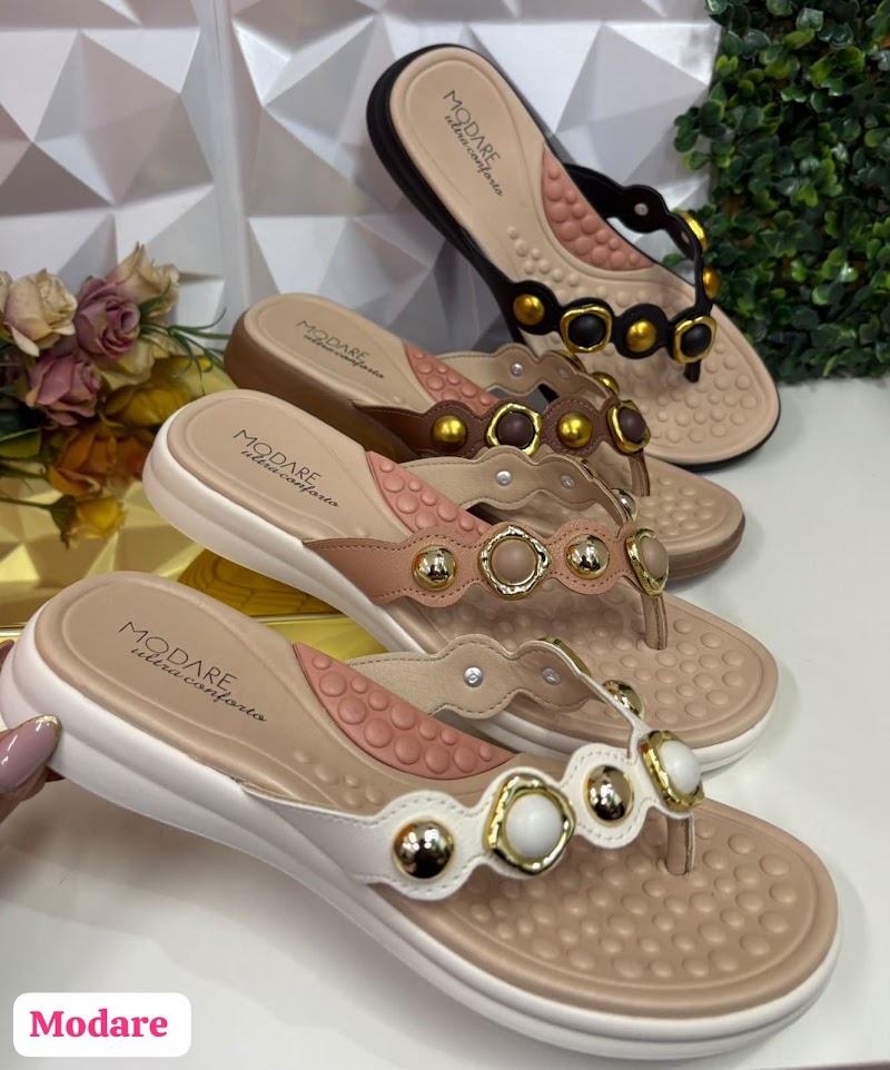 Chinelas con piedras