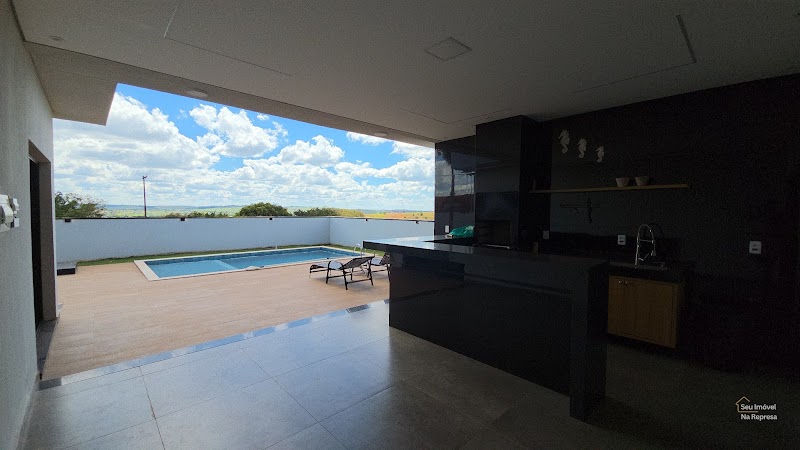 Foto 19 de Casa à venda em ótima localização próximo à portaria no Riviera de Santa Cristina XIII