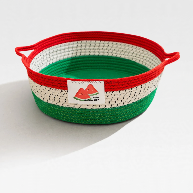 Woven pet bed, multiple shapes