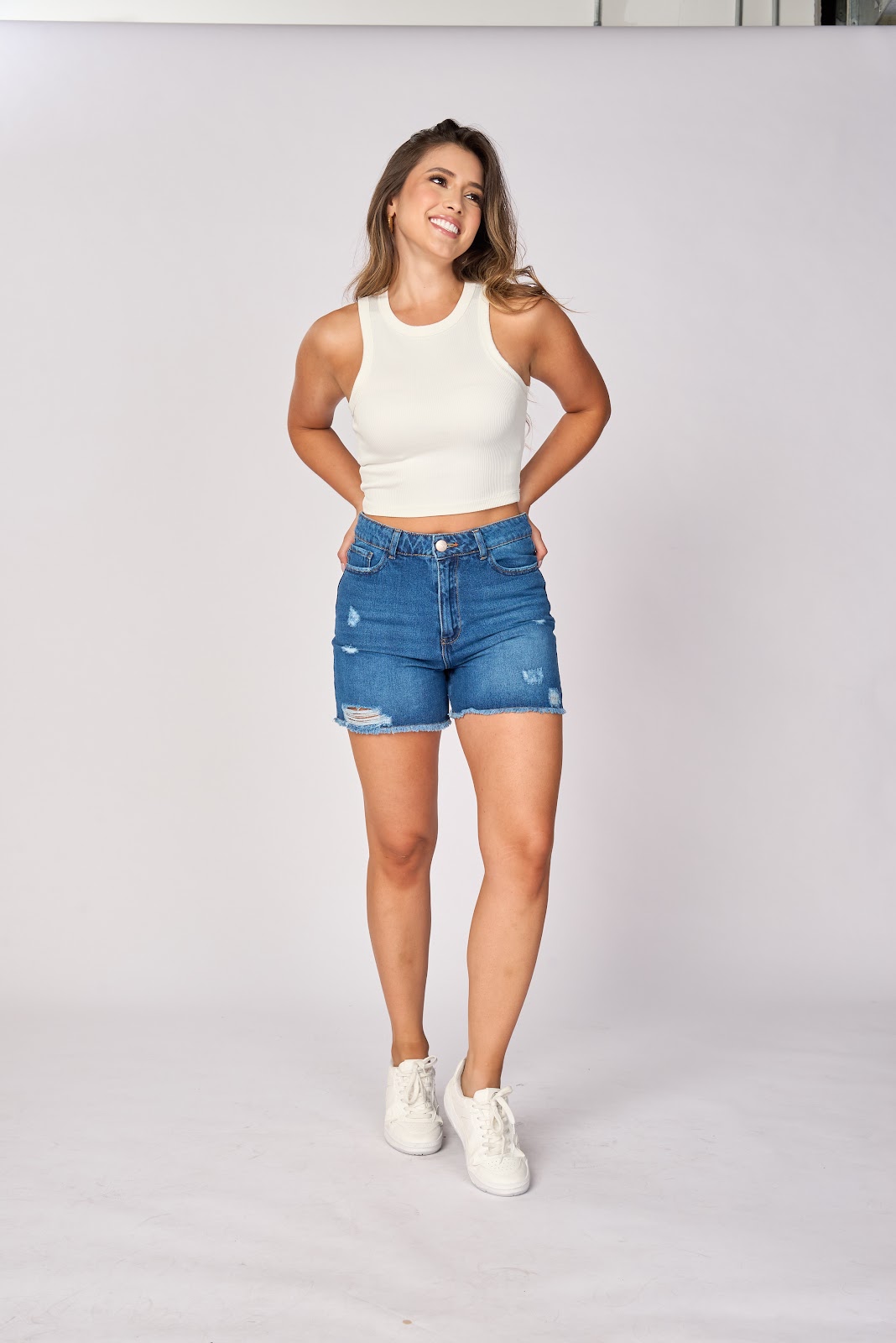 Short largo licrado azul claro en denim stretch - Vista 2
