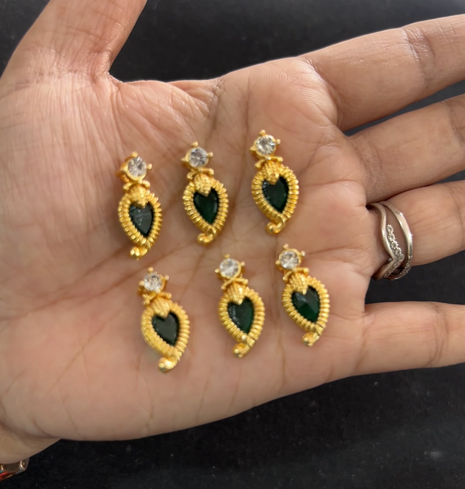 Koheri Diamond Green Pendent (pack of 6)