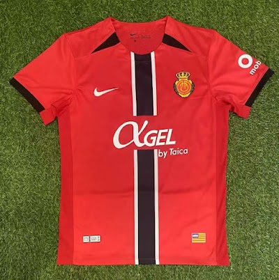 25-26 Mallorca Local.jpg