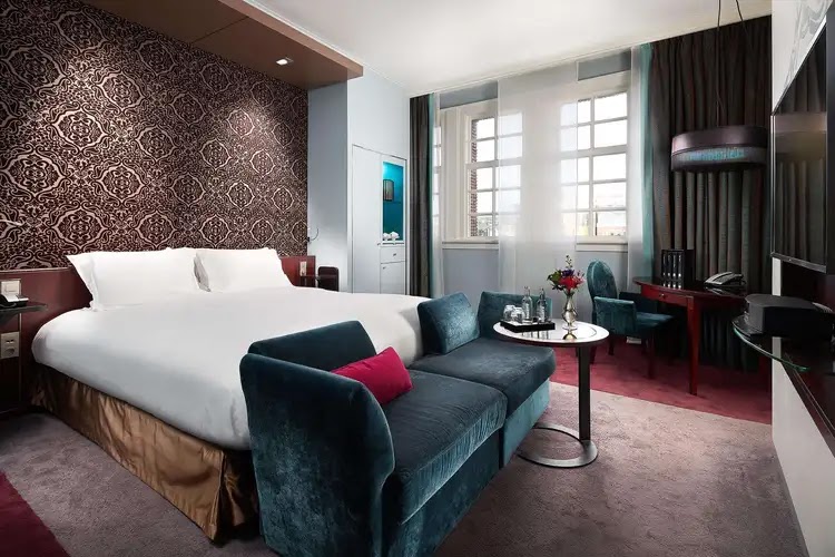 Sofitel Legend room