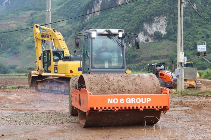 Mở đường tới tương lai - Báo Điện Biên Phủ