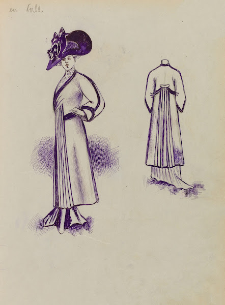Figure de femme de trois quart portant un manteau sur robe longue et un grand ch