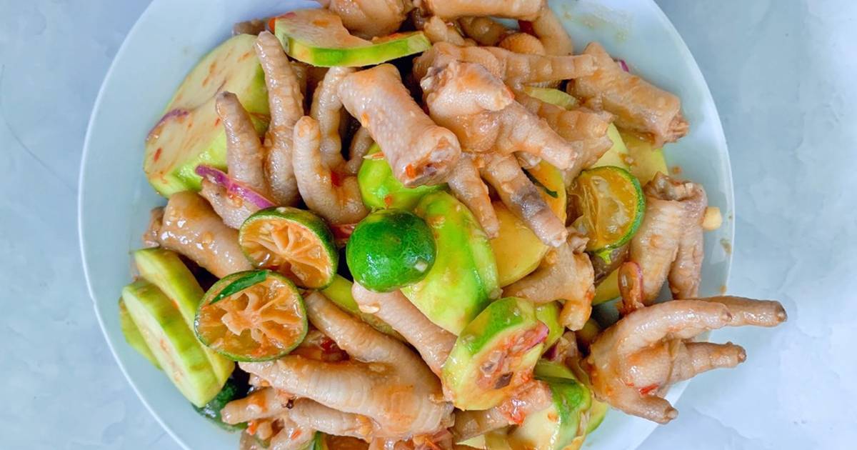 Chân gà trộn xoài non