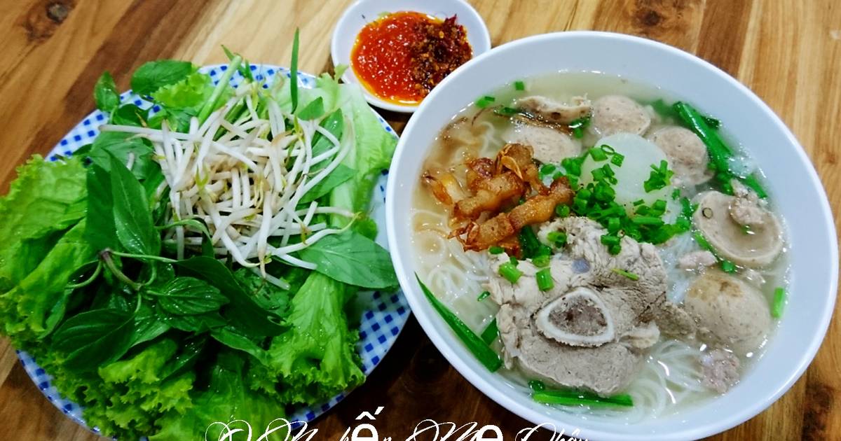 Hủ tiếu xương bò viên