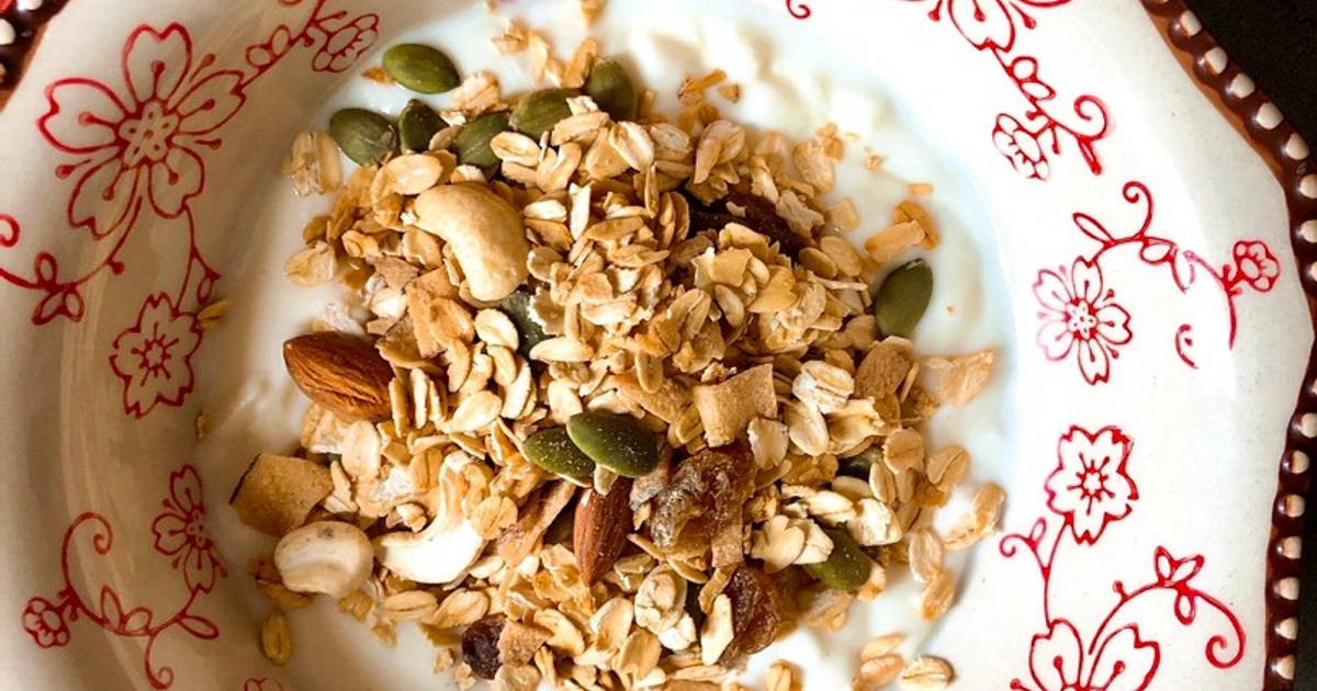 Eatclean - Granola 5 Loại Hạt & Sữa Chua