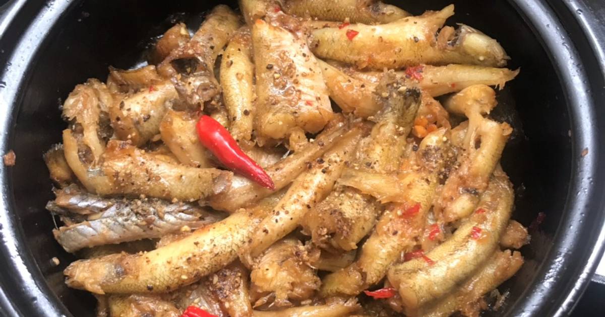 Cá nhỏ kho tiêu (cá bống, cá rô, cá cơm..)