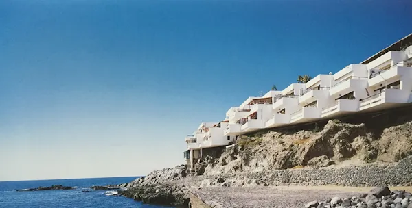Las Barandas Building (Callao Salvaje Apartments)