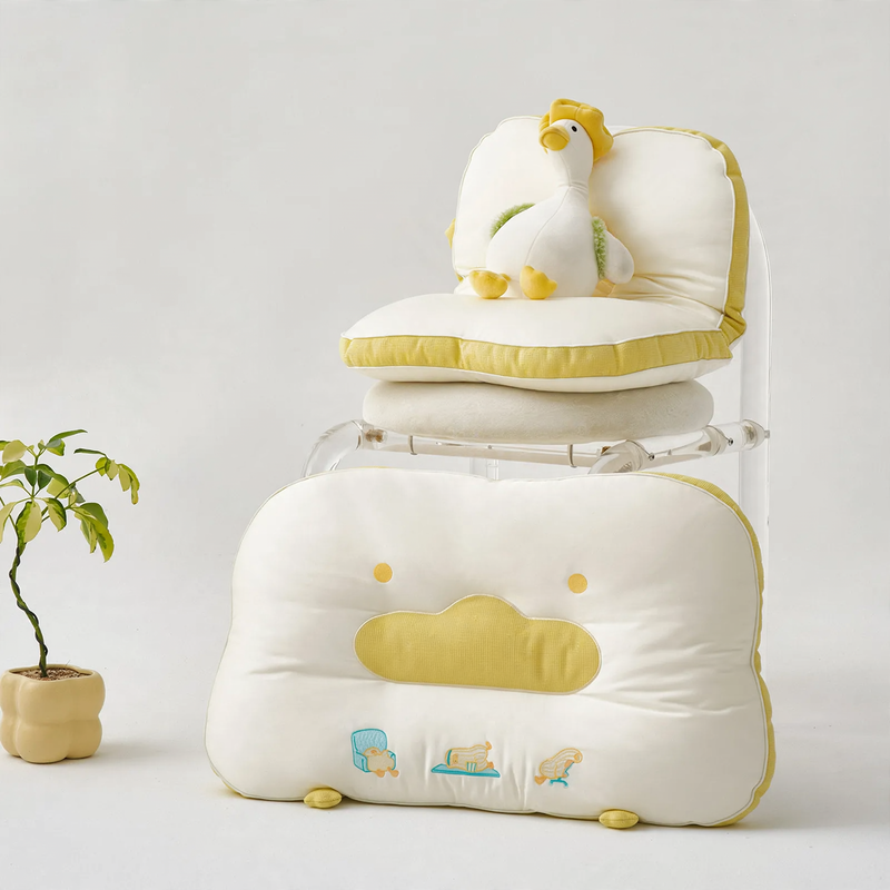 Pillow with synthetic fiber filling, modal cover, 48×74 cm