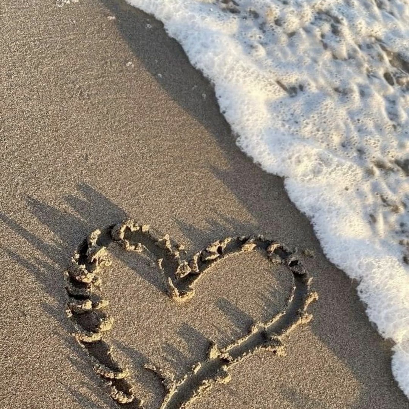 Download Heart Drawn in Sandy Beach Full HD iPhone