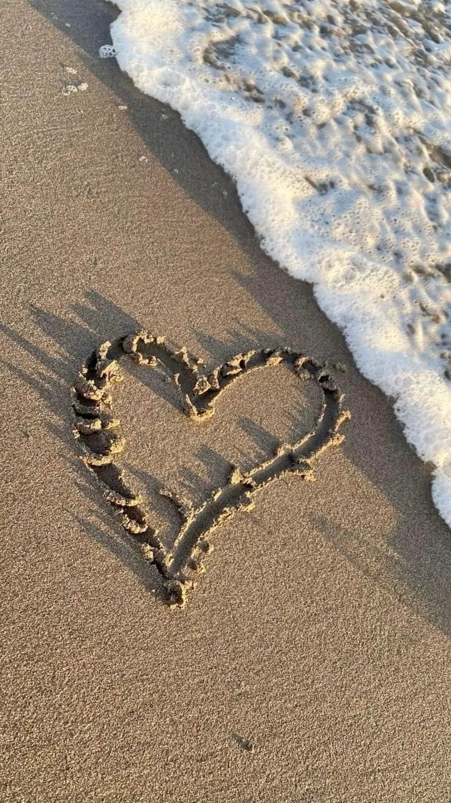 Heart Drawn in Sandy Beach - Beach Photography Full HD iPhone Wallpaper (1080x1920)