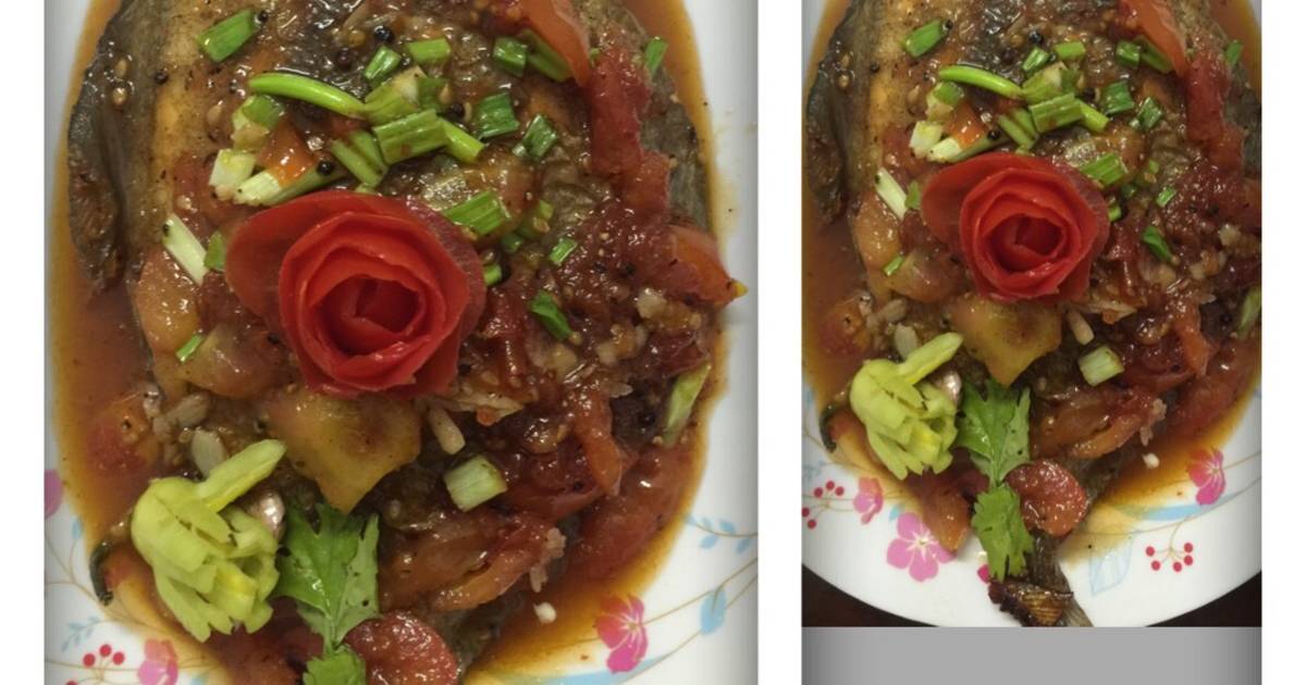 Cá chim chiên sốt cà chua