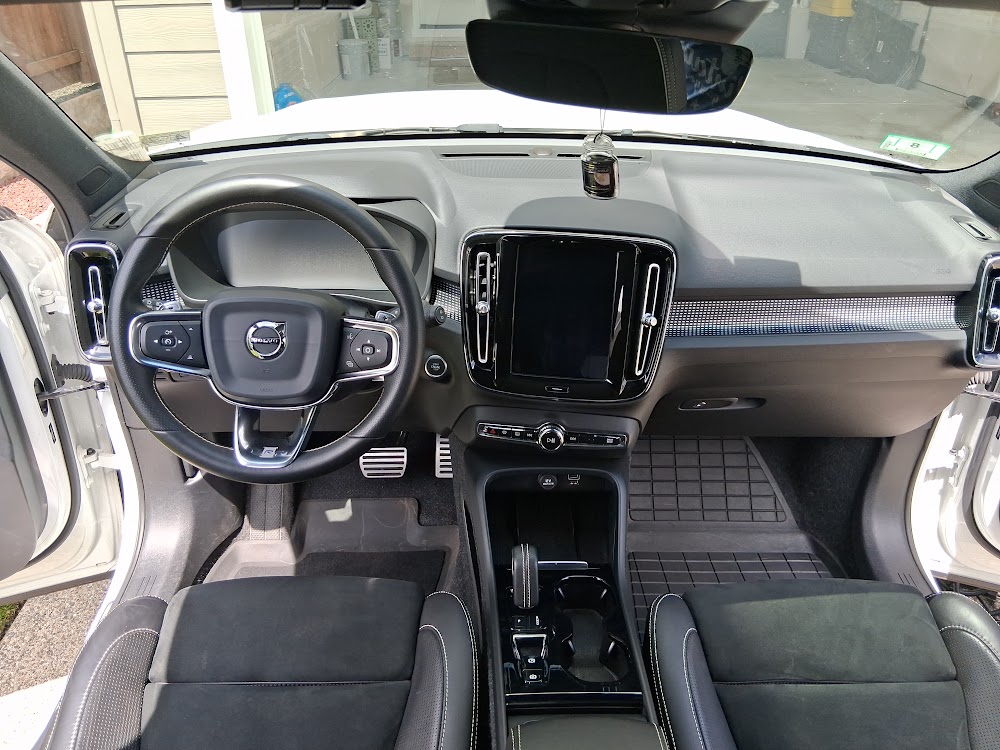 Mobile oil change and maintenance service by Mikey's in Snohomish County