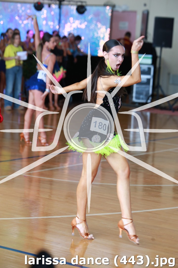larissa dance (443).jpg