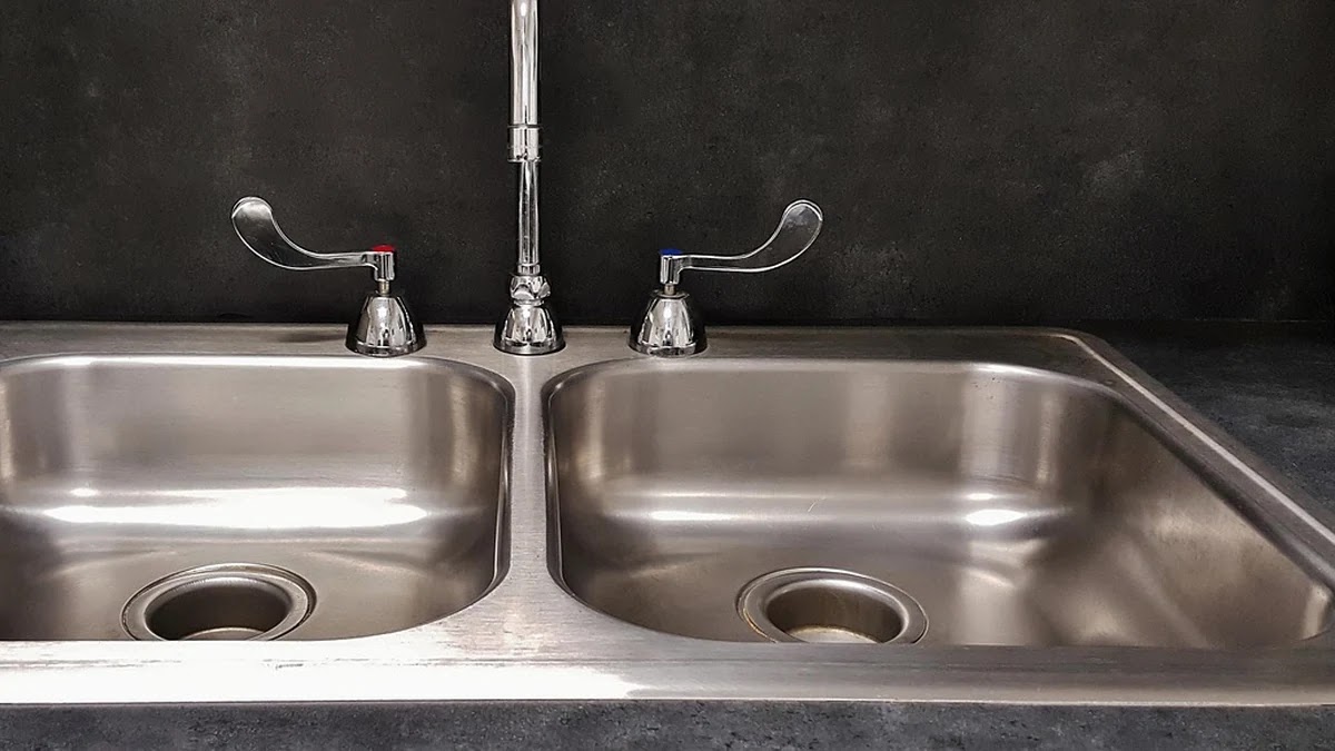 자취방 청소할 때 놓치기 쉬운 작은 관리 포인트