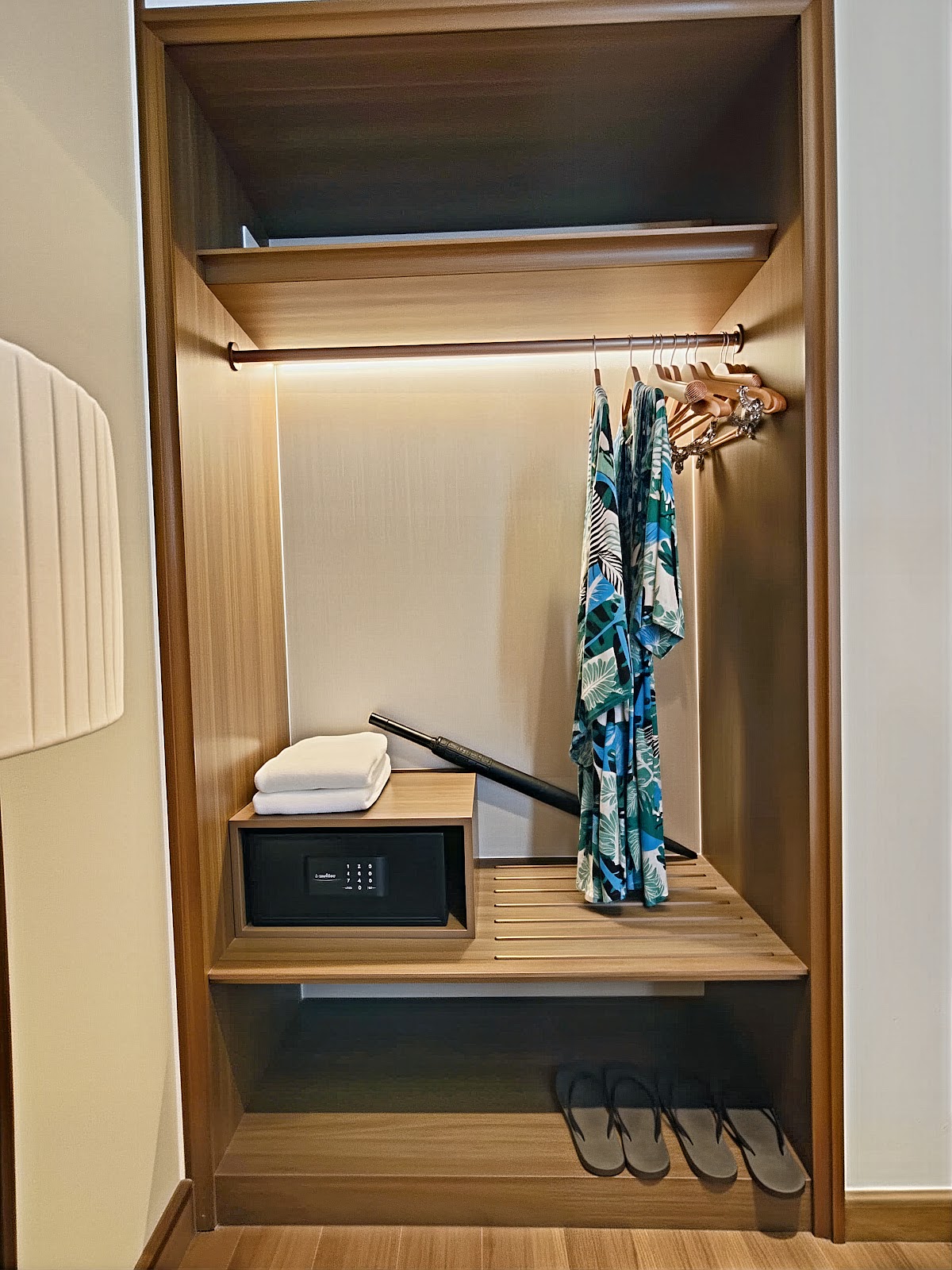 Phạm Văn Bản - R2014