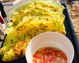 Bánh chín giòn viền là ngon cho ra dĩa ; tiếp làm nước mắm ; 🍍🍍Thơm ép lấy nước từ thơm pha 3 m nước mắm 2 m đường thêm tỏi băm ớt, nếm nước mắm mặn ngọt vừa ăn cho ra chén ăn cùng bánh xèo,