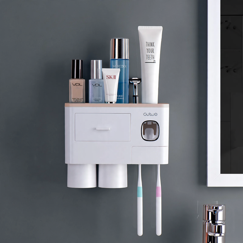Toothbrush organizer with toothbrush cup