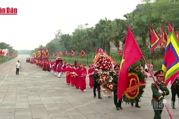 [Video] Dâng hương tưởng niệm các Vua Hùng nhân dịp khai hội Giỗ Tổ Hùng Vương - Báo Nhân Dân