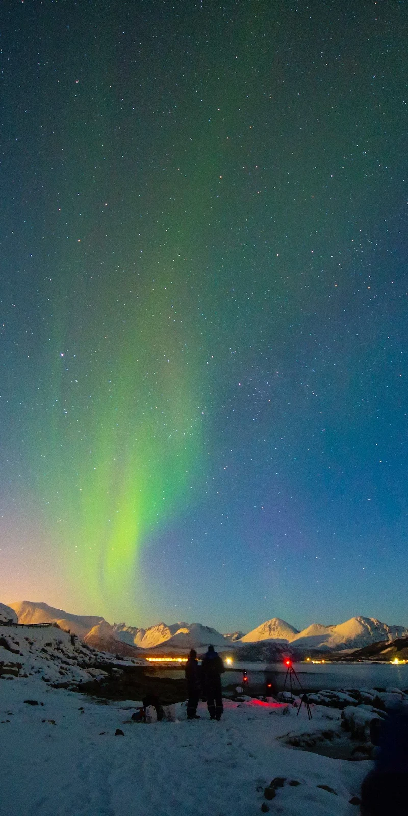 A Cool Aurora'S Night Sky Full HD iPhone Wallpaper for Free Download in High Quality [1080x2160]