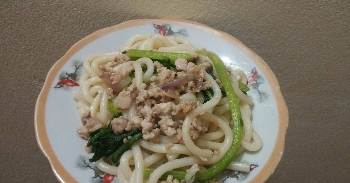 Mì tươi xào thịt