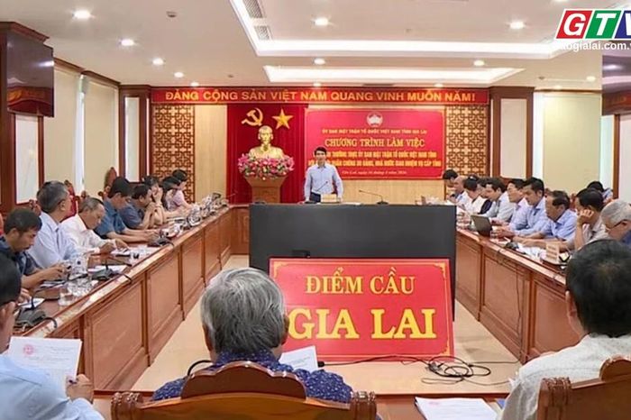 Điểm tin trưa: Tinh gọn, nâng cao hiệu quả hoạt động các hội quần chúng cấp tỉnh Gia Lai - Báo Gia Lai