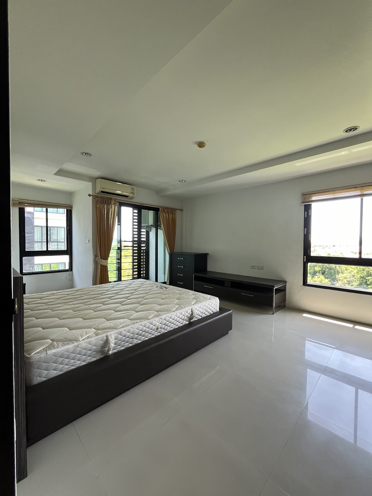 Executive Residence 3 - 1 Bed, Floor 5 8
