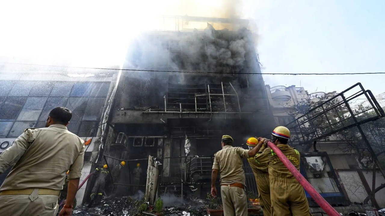 Lucknow Fire: Building with 2016 Demolition Order for Illegal Commercial Use Gets New Notice