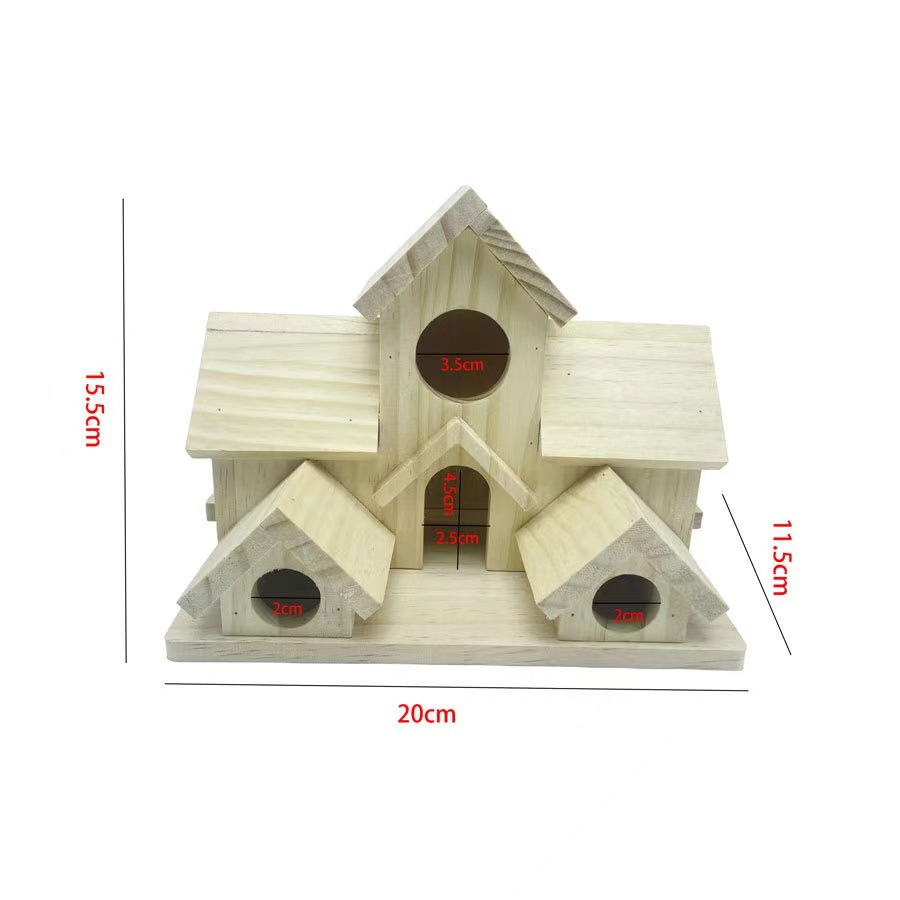 Dekoratives Vogelhaus aus Holz im Landhausstil