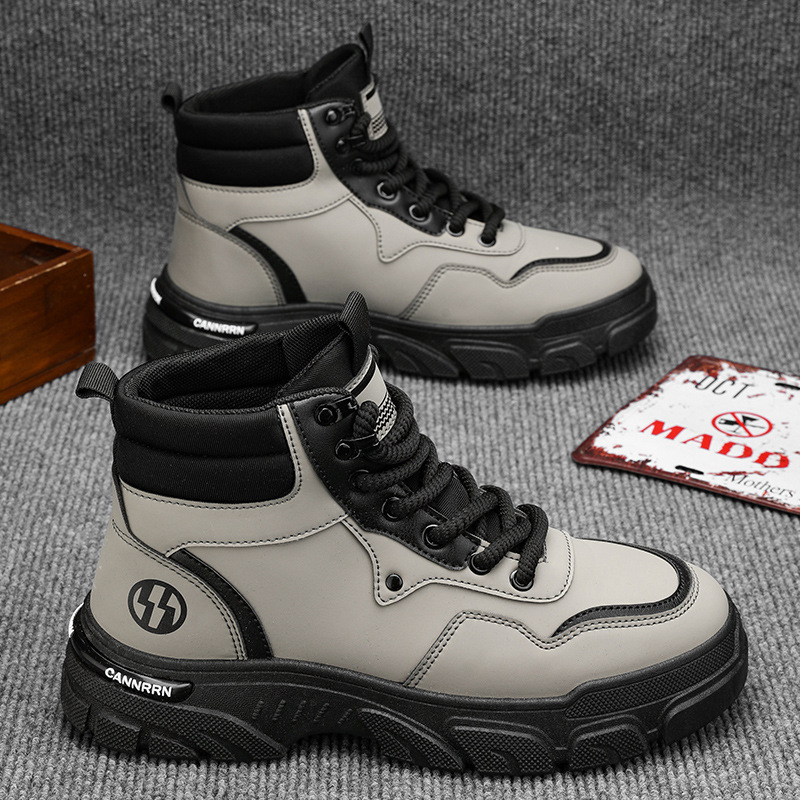 Men's boots with warm lining, slip-resistant