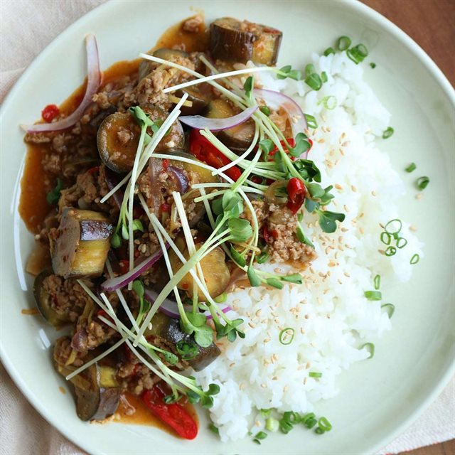Cà Tím Xào Thịt Băm Béo Cay