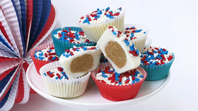 Bánh Đậu Phộng Phủ Chocolate Trắng