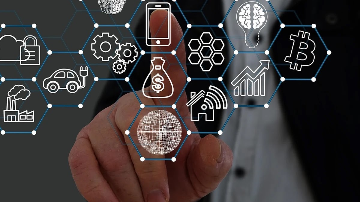 B2B IT 솔루션 도입 시 클라우드 전환과 사이버보안 고려사항