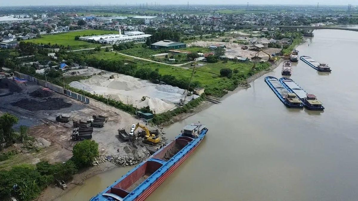 'Ma trận' bến bãi và những 'mố cẩu' đầy dấu hỏi ven sông Luộc ở Hưng Yên - Chuyên trang Gia Đình &amp; Xã Hội - Báo Sức khỏe &amp; Đời sống