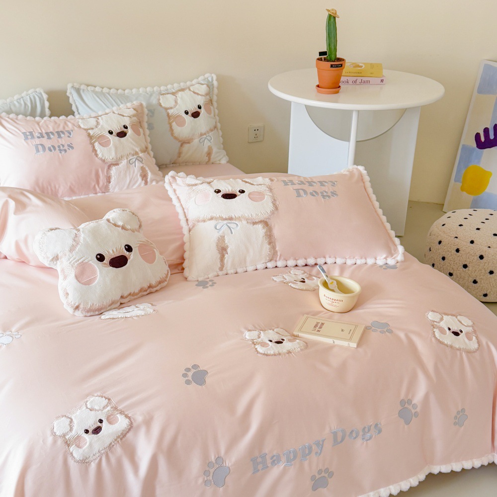 Cotton bedding set with cute dog motif