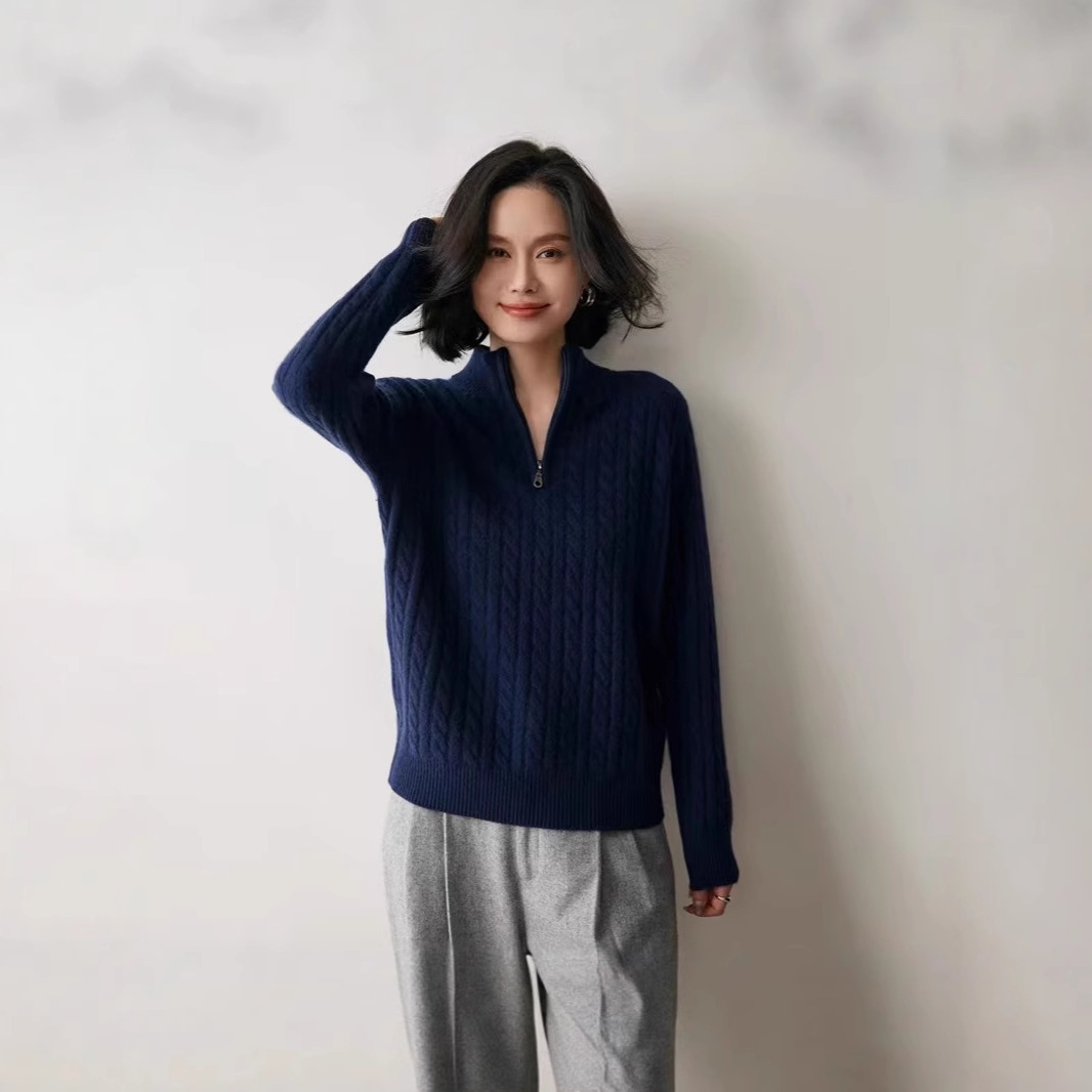 Damen-Strickpullover mit Reißverschluss und Zopfmuster