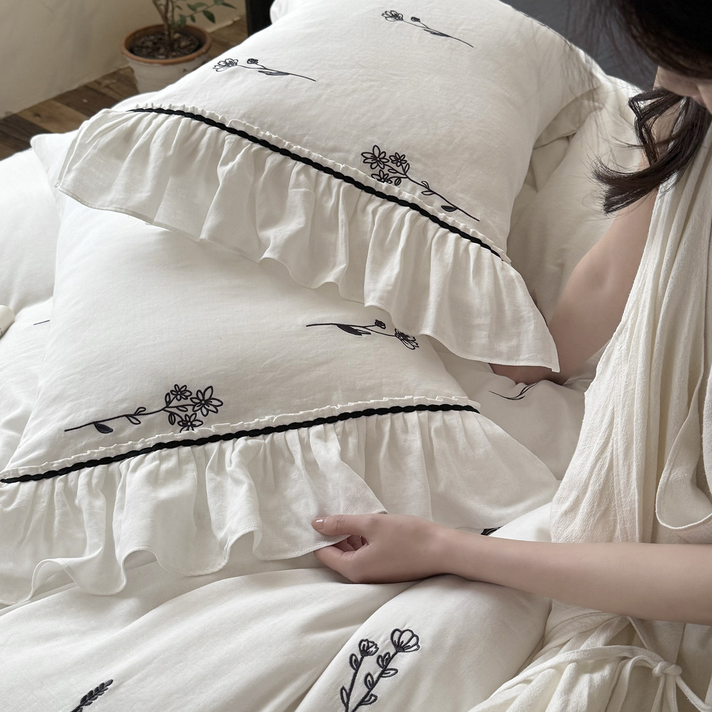 Cotton Bedding Set, 4-piece, Crinkle Structure